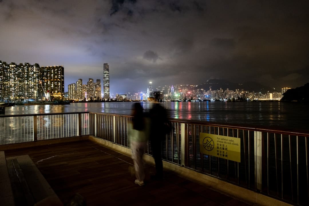 运动员观礼大合影，张雨霏C位，潘展乐站后排，马龙陈梦合影曝光 体育天团见证前史时间